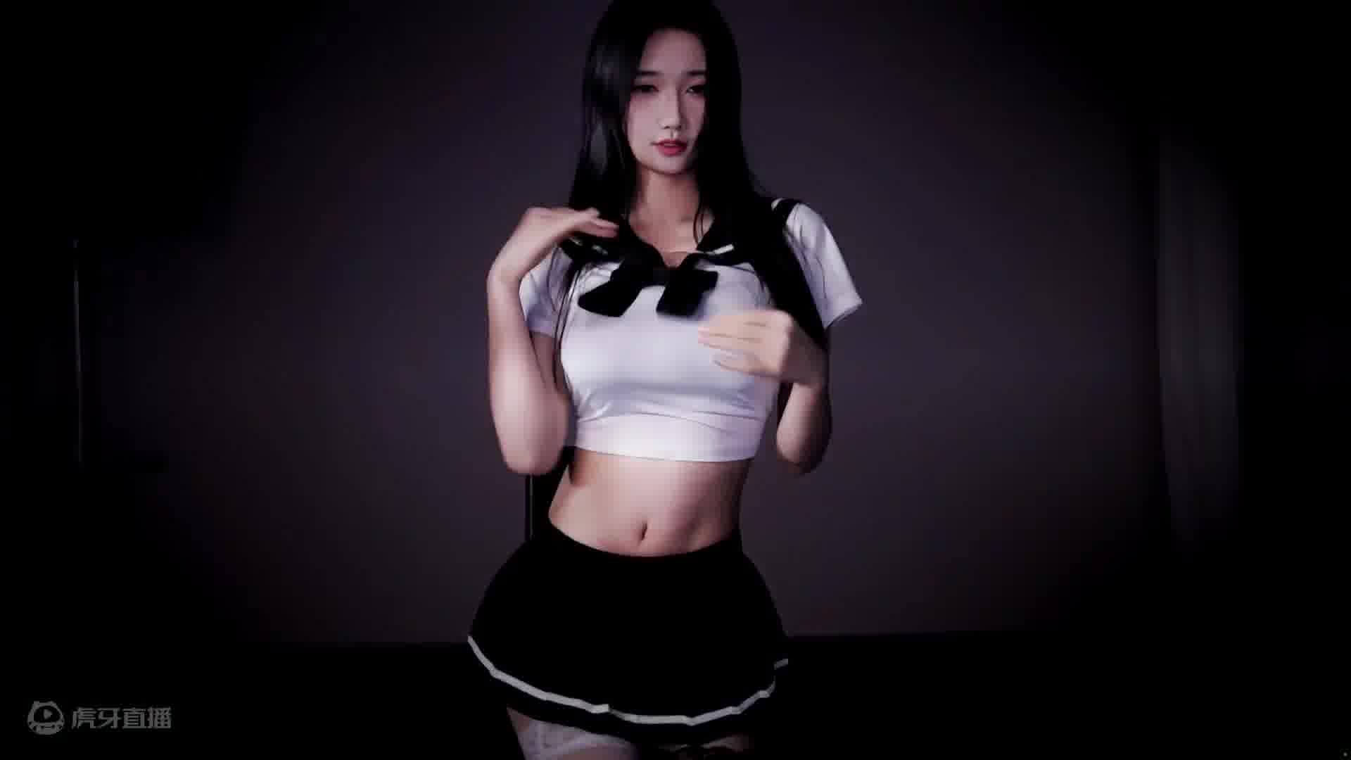 音乐一响，甜妹登场