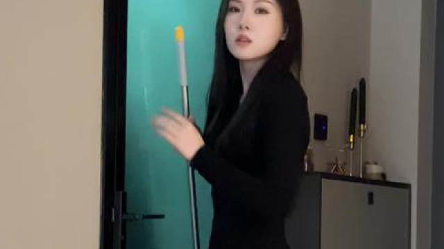 不行睡的太死了 ，又看见她了