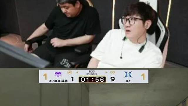 爆头哥ice已经把炫石秒懵了四个人加一起杀了六个把年鹏看笑了 直言ice比no还秒看似开朗实际上是真没招了