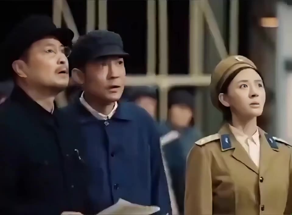 男人三锤定音，还原中国制造名场面