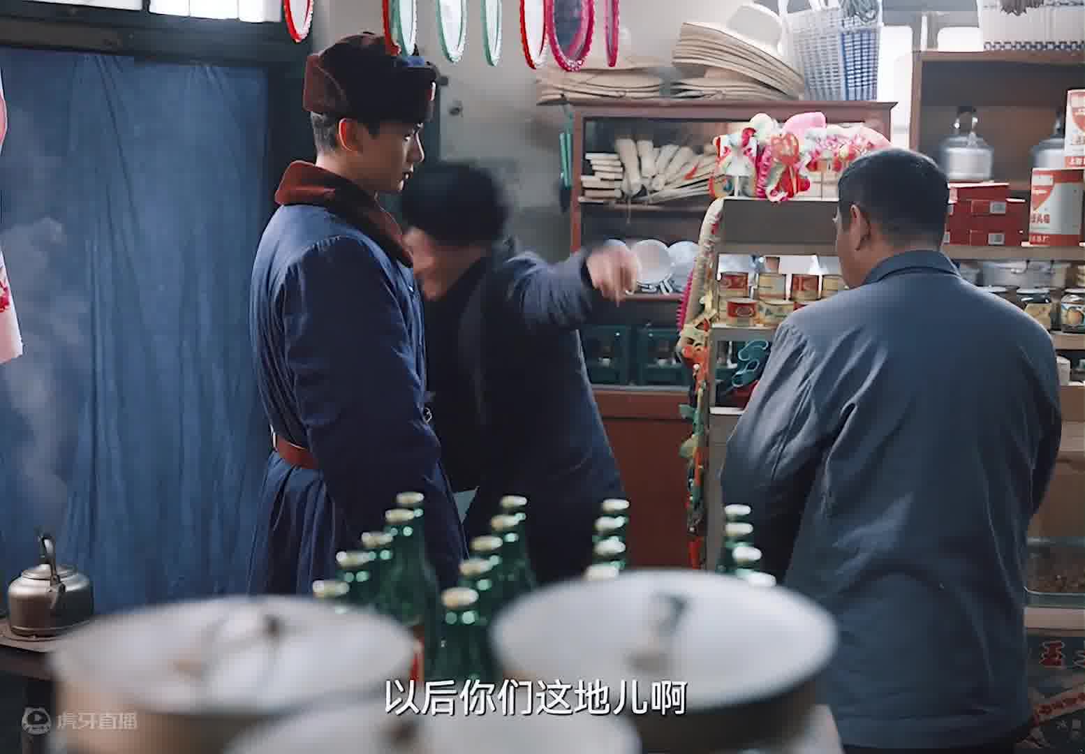 笑晕！碰瓷碰到警察头上来了~ 汪新：我有时候真的很想报警！