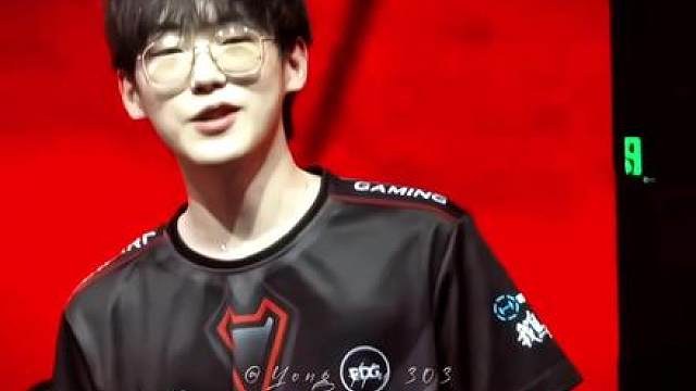 “张钊只对我笑”“我只对郑永康笑”