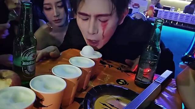 "完蛋 我被美女包围了"
#童锦程 #江南第一深情