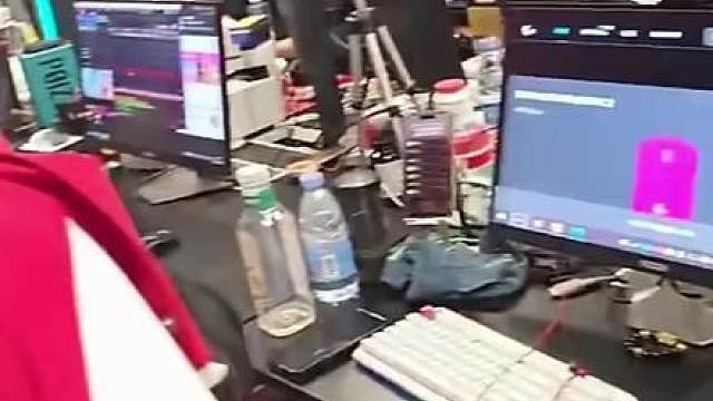 知道为啥进不去了吧