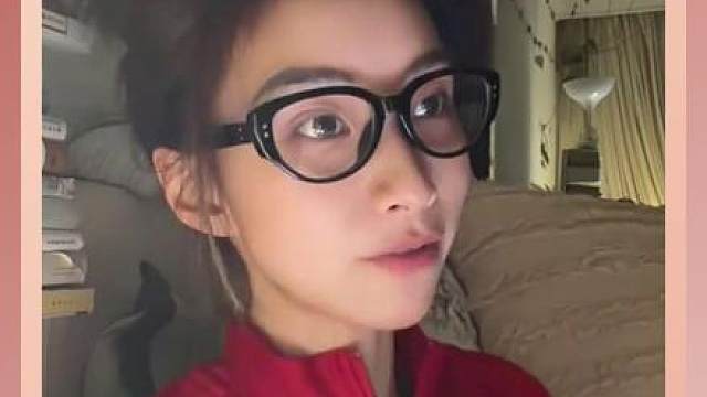 姐你注定适合成为一名体育主持人