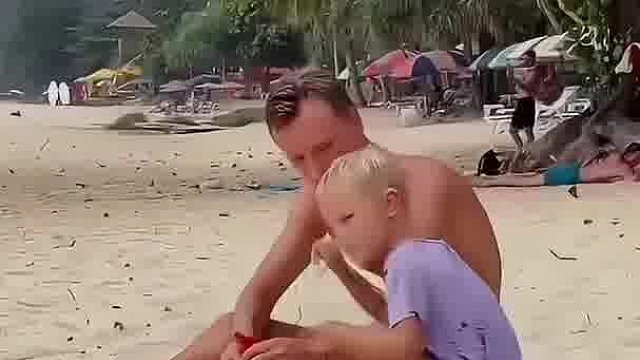 家长的教育方式真的很重要，这位妈妈教育男孩爸爸的方式太牛啦