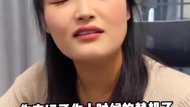没吃饱吧，吃饱不会这样的