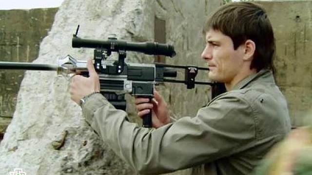 男人发明了一把超级武器