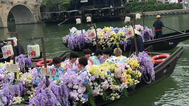 DYG选手们的今日游船已起航
全员休闲风
 ​​​