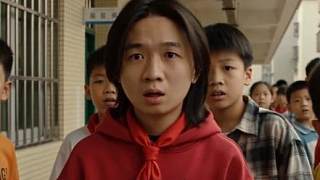 呂德華同學(xué) 你媽媽拿了雞仔牛奶要給你