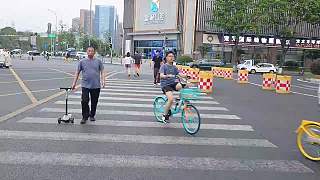 提醒觀眾看優(yōu)質(zhì)切片內(nèi)容