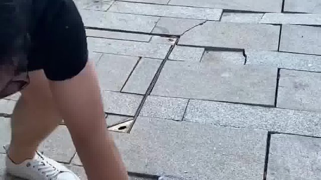 户外石英砖防坑指南