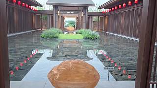 強(qiáng)調(diào)未到者自付酒店費(fèi)用