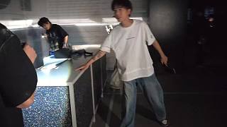 翻柜找出躲藏玩家