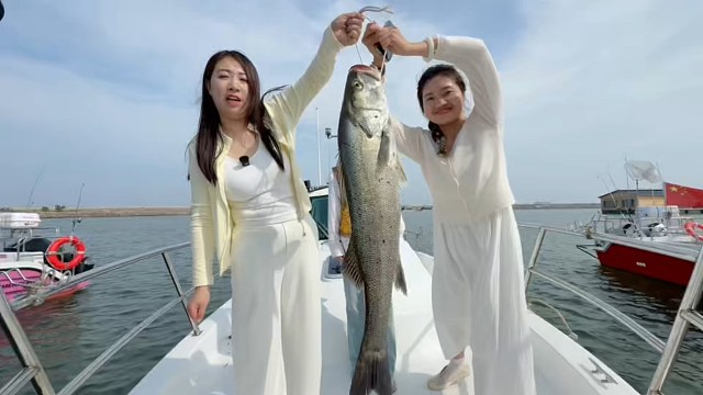河北秦皇岛南戴河仙螺岛意浓民宿每人130起包吃包住吃海鲜游艇海钓！