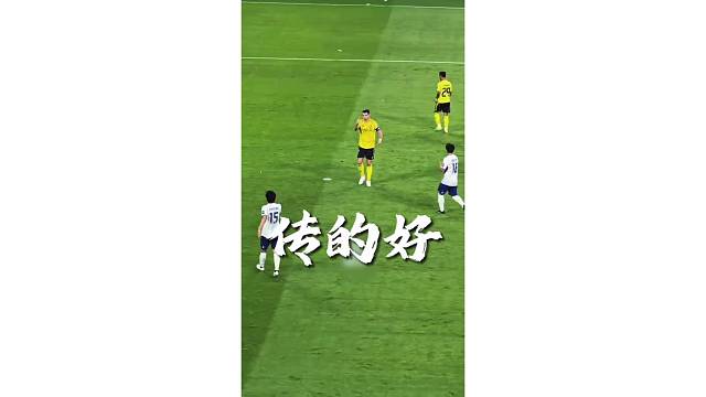 C罗竖大拇指夸奖菲利克斯传的好，是我没抢到点
