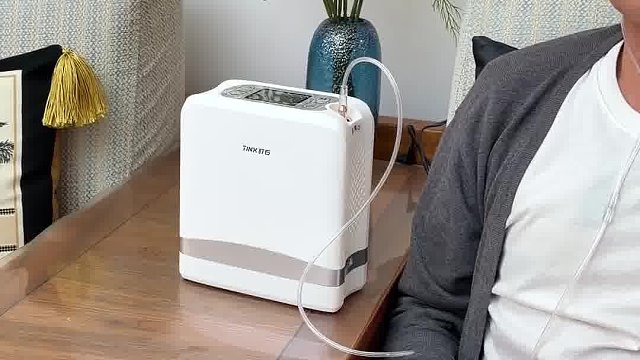 随身小型制氧机，进藏自驾游玩帮你缓解高原缺氧不适