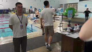 胖皇游泳比賽勇奪第一