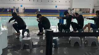 洗頭質(zhì)問有無感覺突顯生氣