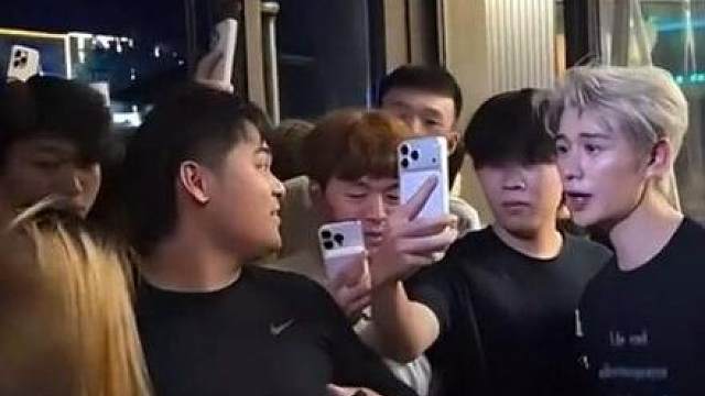 你值得等待，凌晨1:00谁懂啊，这就是我们兄弟的影响力