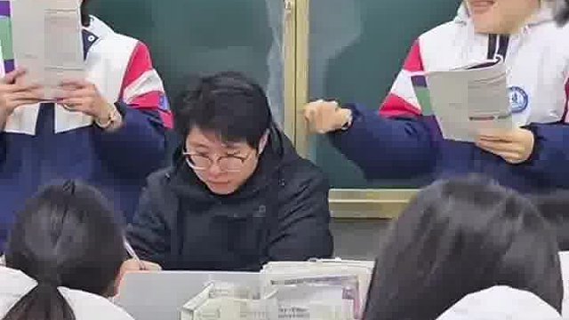 当老师叫我上去罚站