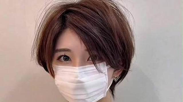 日本女同事 摘下口罩后颜值？
