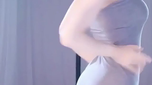 艾特一个满脑子都是腿的逆子来看