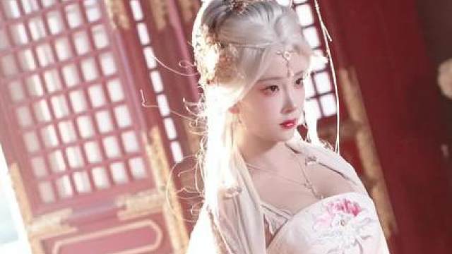 红颜榜上的美女，都是朕的后宫