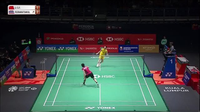 头顶位攻势凌厉 李诗沣后场杀球技术撕开防线