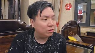 否認(rèn)拉踩指控激動(dòng)落淚