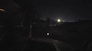 勸九少喝酒互動熱烈