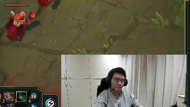 霸哥打峡谷被翡翠蛮王打破防！这就是王者950的水平？
