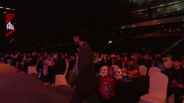 夏季赛新秀签约 陈穿成功 ​​​