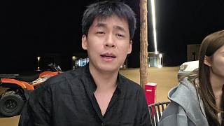 戶外聚餐突發(fā)脫衣秀瘦身腹肌