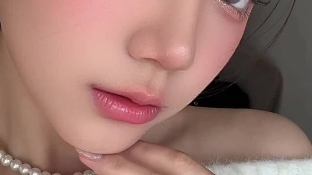 和我对视你会害羞吗？