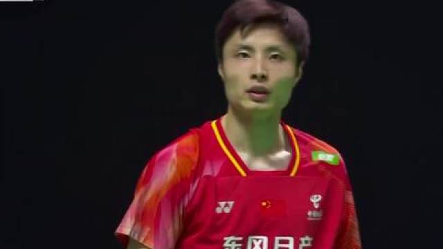 05年印尼小将爆冷击败世界第一，石宇奇貌似身体抱恙