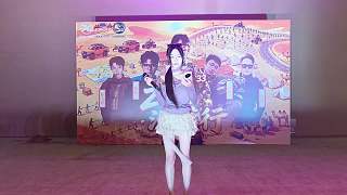 向陽(yáng)舞臺(tái)走光主播驚呼辣眼