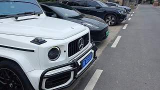出發(fā)前點名關(guān)車門防遲到