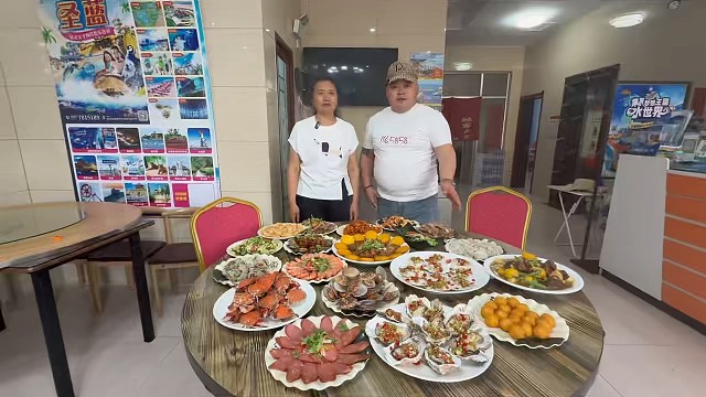 北戴河刘庄夜市刘凤奎旅馆民宿每人仅150住宿管三餐吃海鲜大餐可步行到海边！