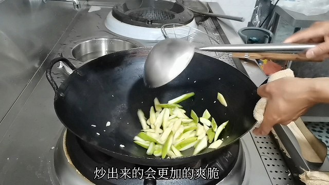 老板来吃饭大厨不在，1800学徒工临时出手，厨艺秒杀大厨