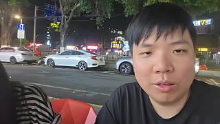 歡笑回應(yīng)觀眾調(diào)侃互動