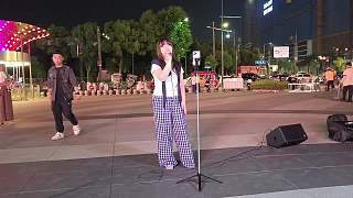 強(qiáng)硬規(guī)定選手唱熱門(mén)歌曲