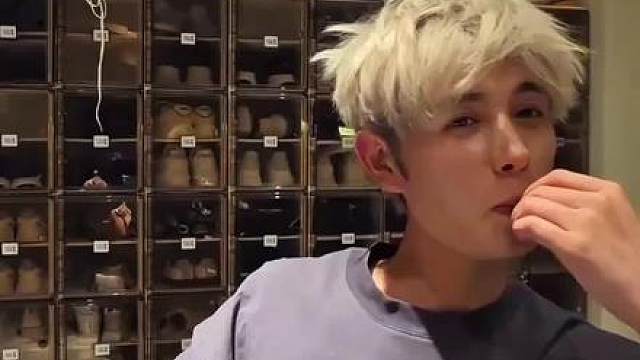 你教会了我怎么爱人 也教会了我人都会离去