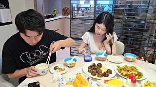 透露明天去韓國行程