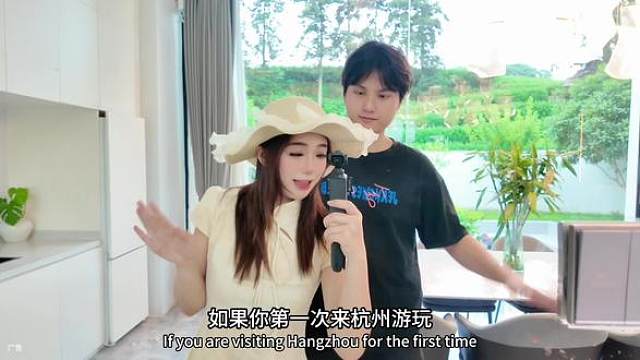 住进悬空泳池的理想乌托邦是种什么样的体验 The-Other-Land