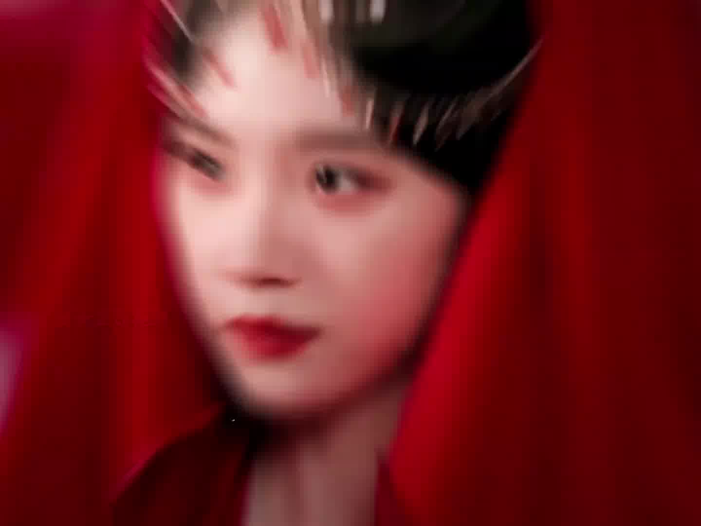 男帅女美，同框太养眼！眼神全是戏，氛围感拉满