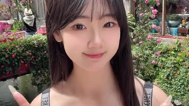 小心点别挤到