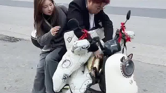 你可以不相信陌生人，但你得相信他说的“前面有交警”