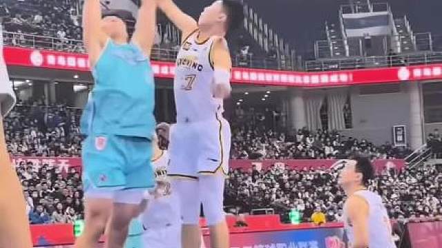 19岁硬刚国内顶级内线！杨瀚森被NBA选中，真的是运气好吗？