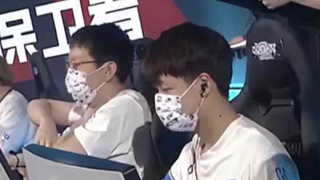 现在看来爱情公寓还是太有前瞻性了